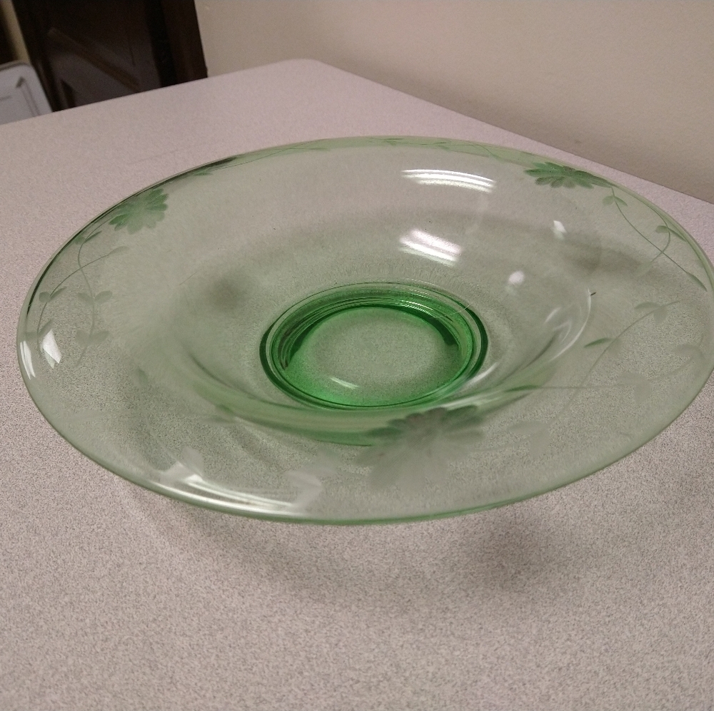 Green etched depression glass bowl